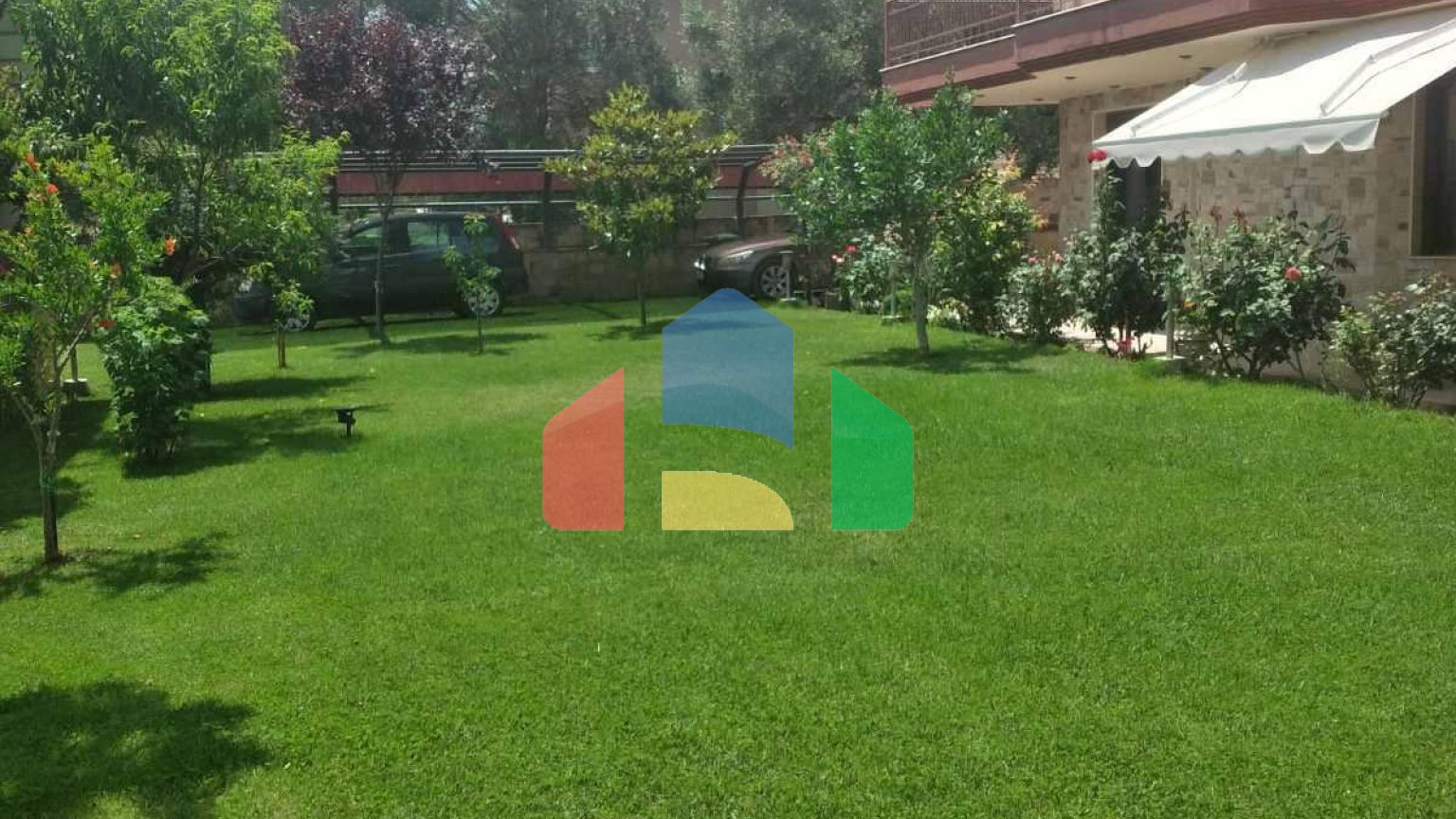 Продаж - Котедж 340 m² в передмісті Салонік