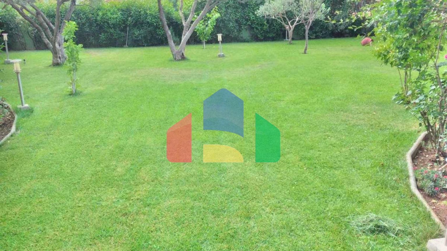 Продаж - Котедж 340 m² в передмісті Салонік