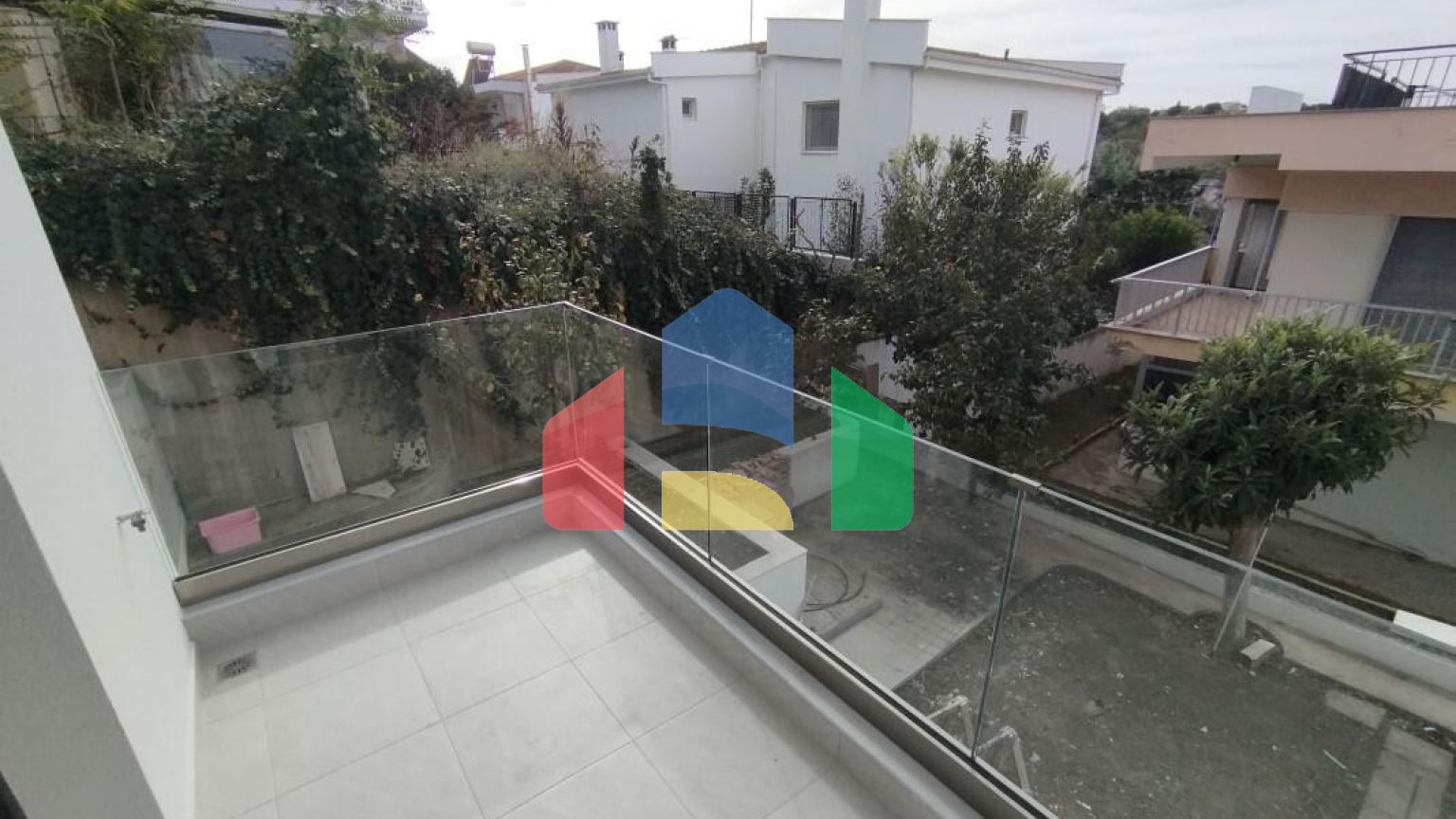 Продаж - Квартира 73 m² в передмісті Салонік