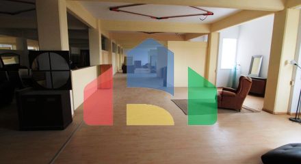 Продаж - Комерційна нерухомість 1450 m² в передмісті Салонік