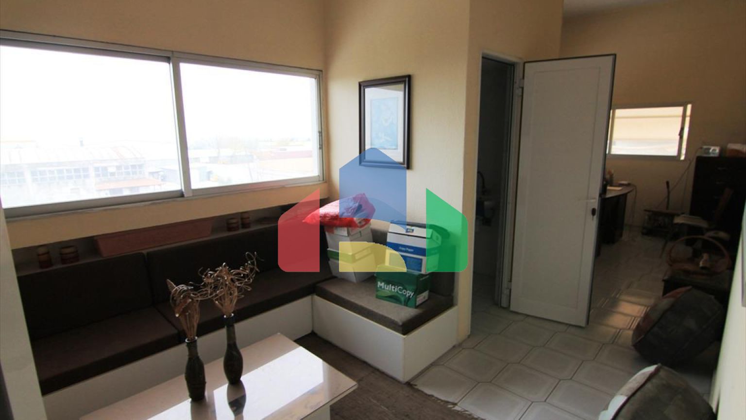 Продаж - Комерційна нерухомість 1450 m² в передмісті Салонік