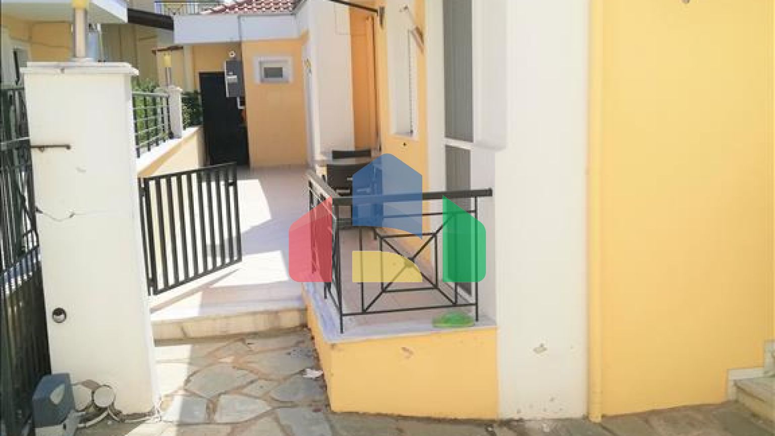 Продажа - Здание 525 m² в пригороде Салоник