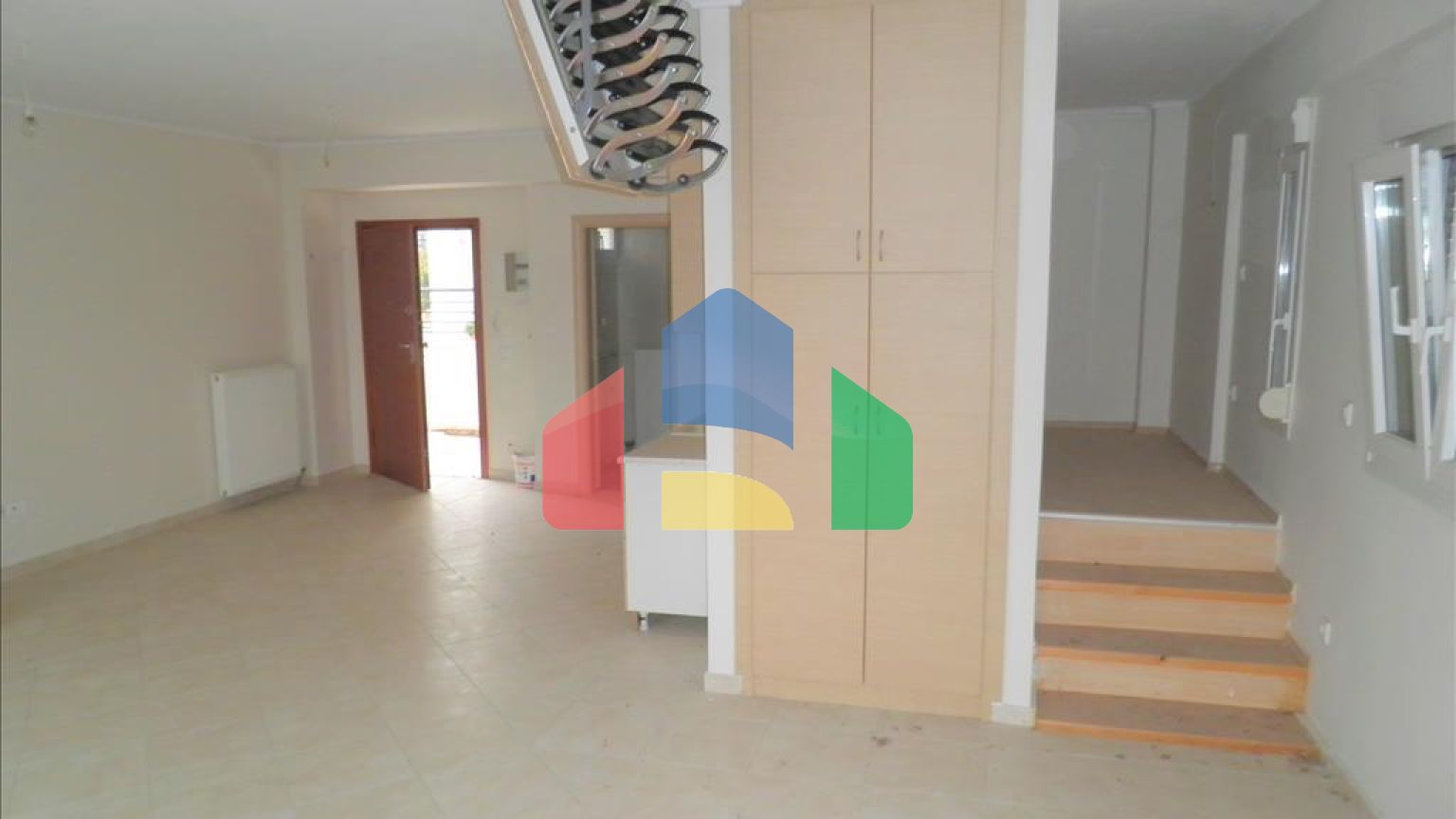 Продажа - Здание 525 m² в пригороде Салоник