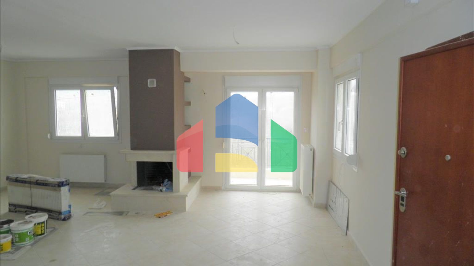 Продажа - Здание 525 m² в пригороде Салоник