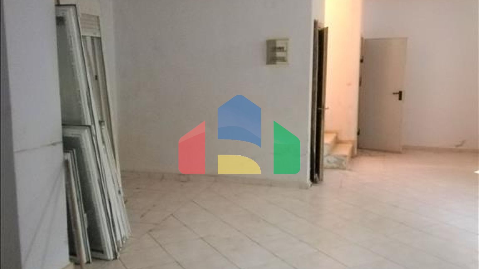 Продажа - Здание 525 m² в пригороде Салоник