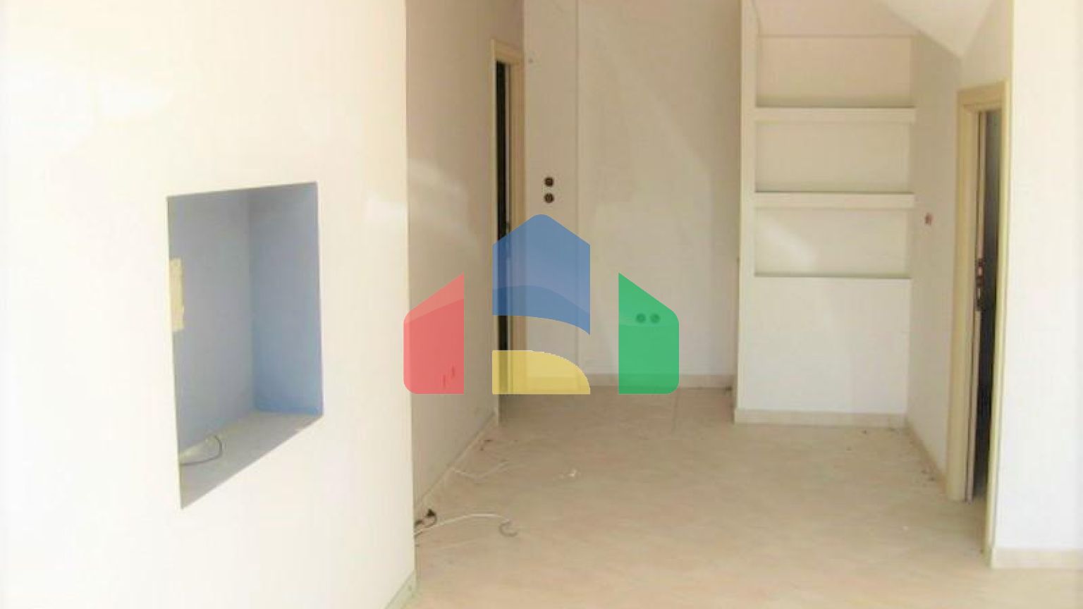 Продажа - Здание 525 m² в пригороде Салоник