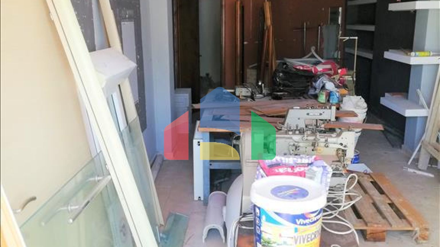 Продажа - Здание 525 m² в пригороде Салоник