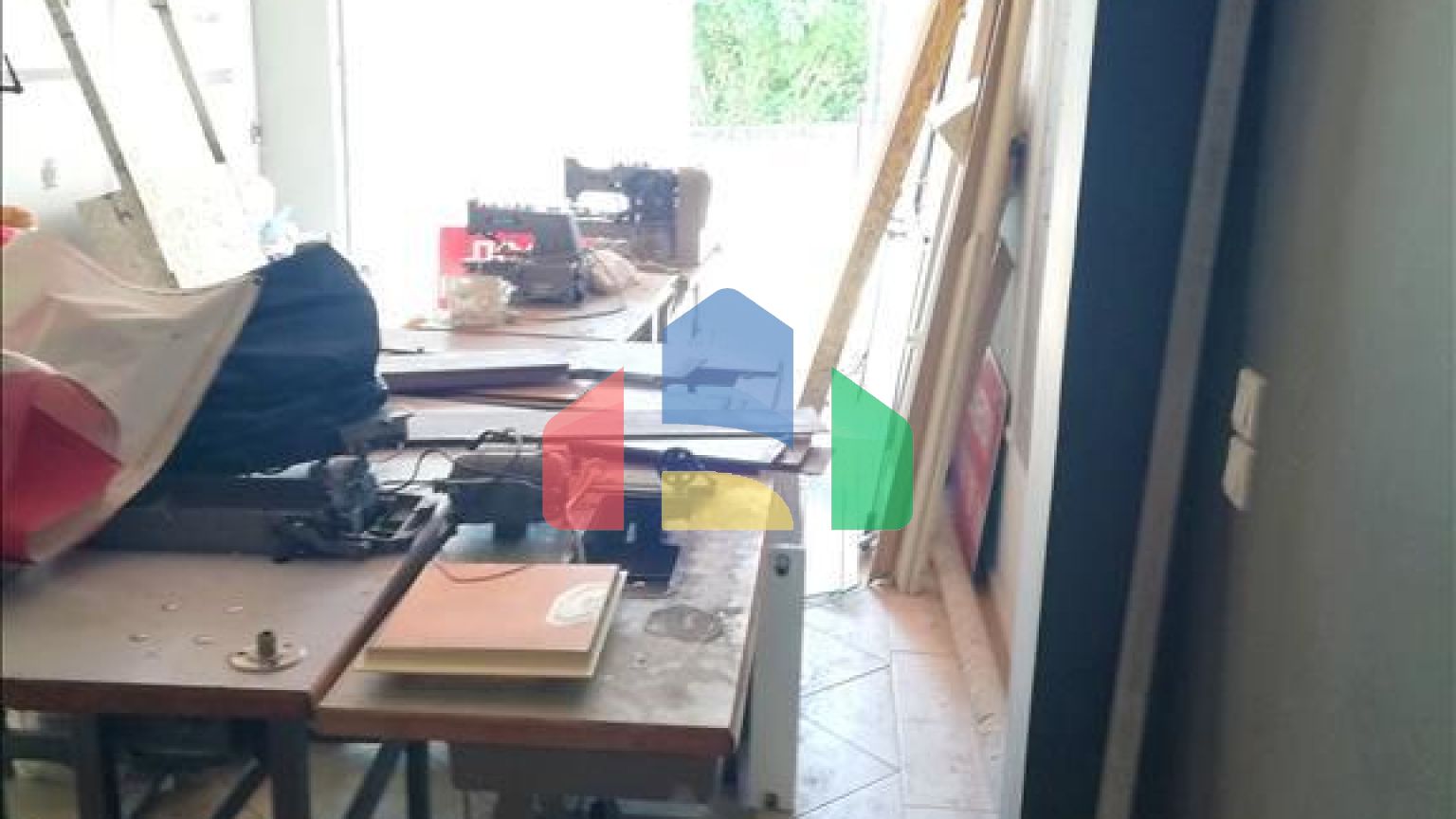 Продажа - Здание 525 m² в пригороде Салоник