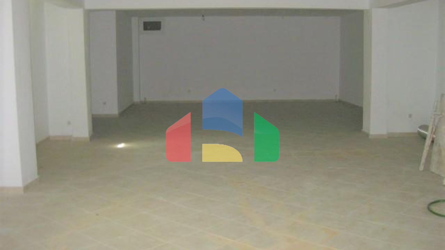 Продажа - Здание 525 m² в пригороде Салоник