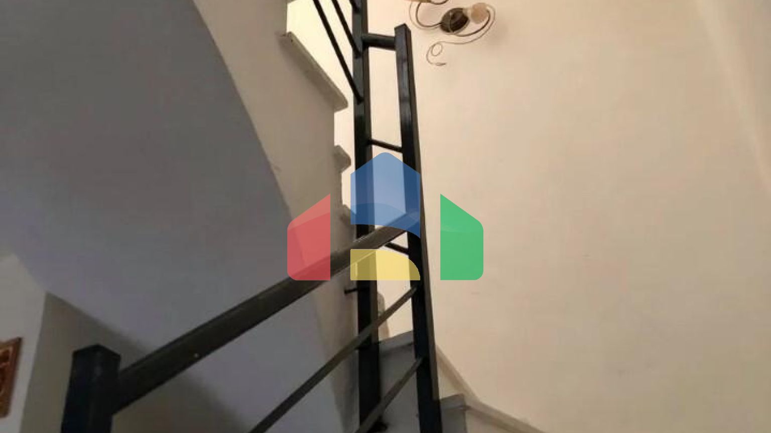 Продаж - Таунхаус 200 m² в передмісті Салонік