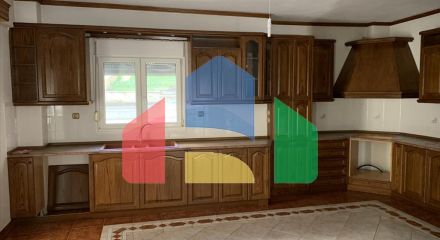 Продаж - Котедж 380 m² в передмісті Салонік