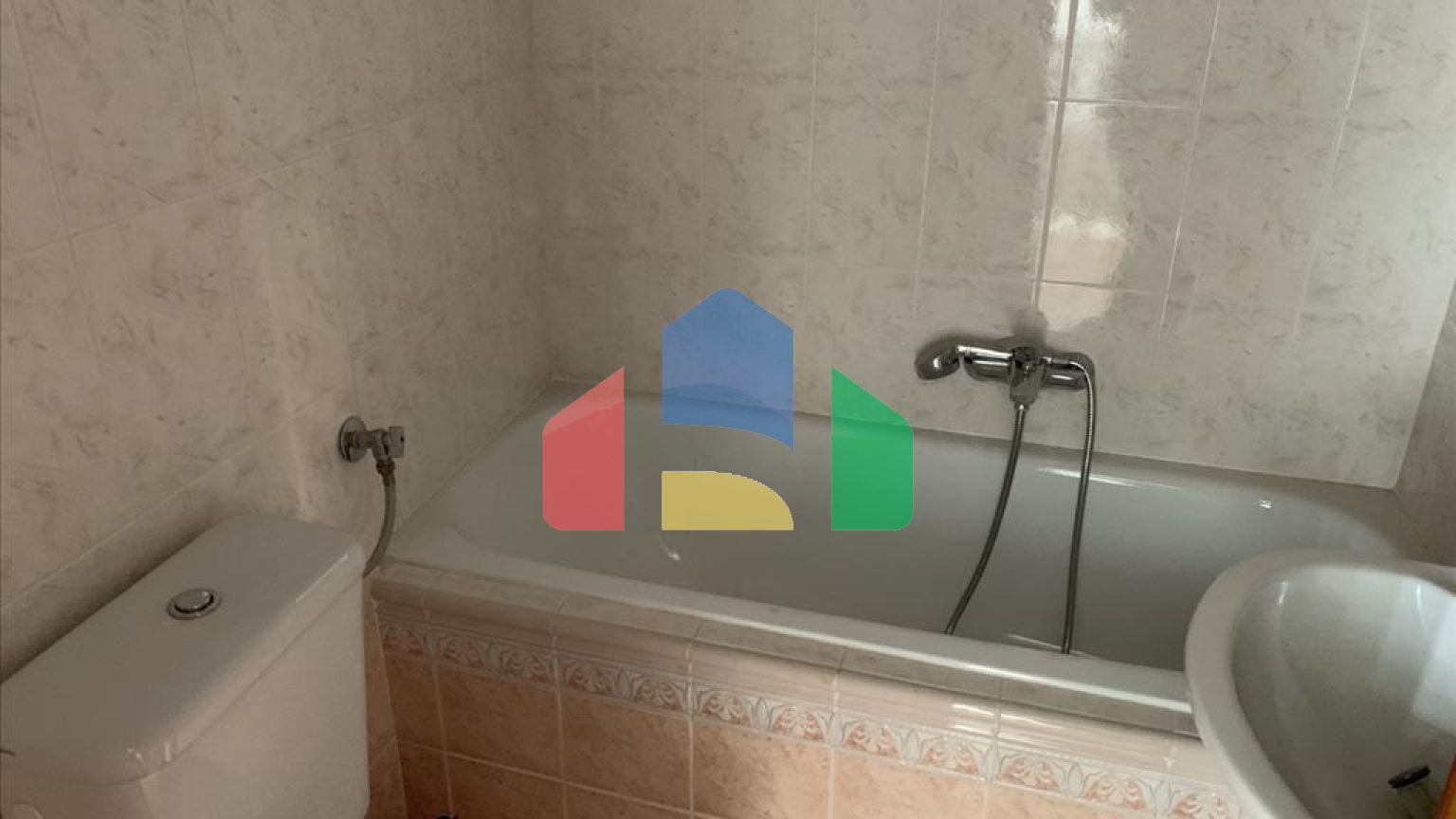 Продаж - Котедж 380 m² в передмісті Салонік