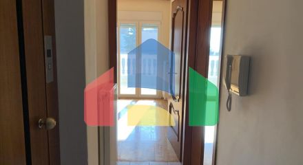 Продаж - Котедж 380 m² в передмісті Салонік