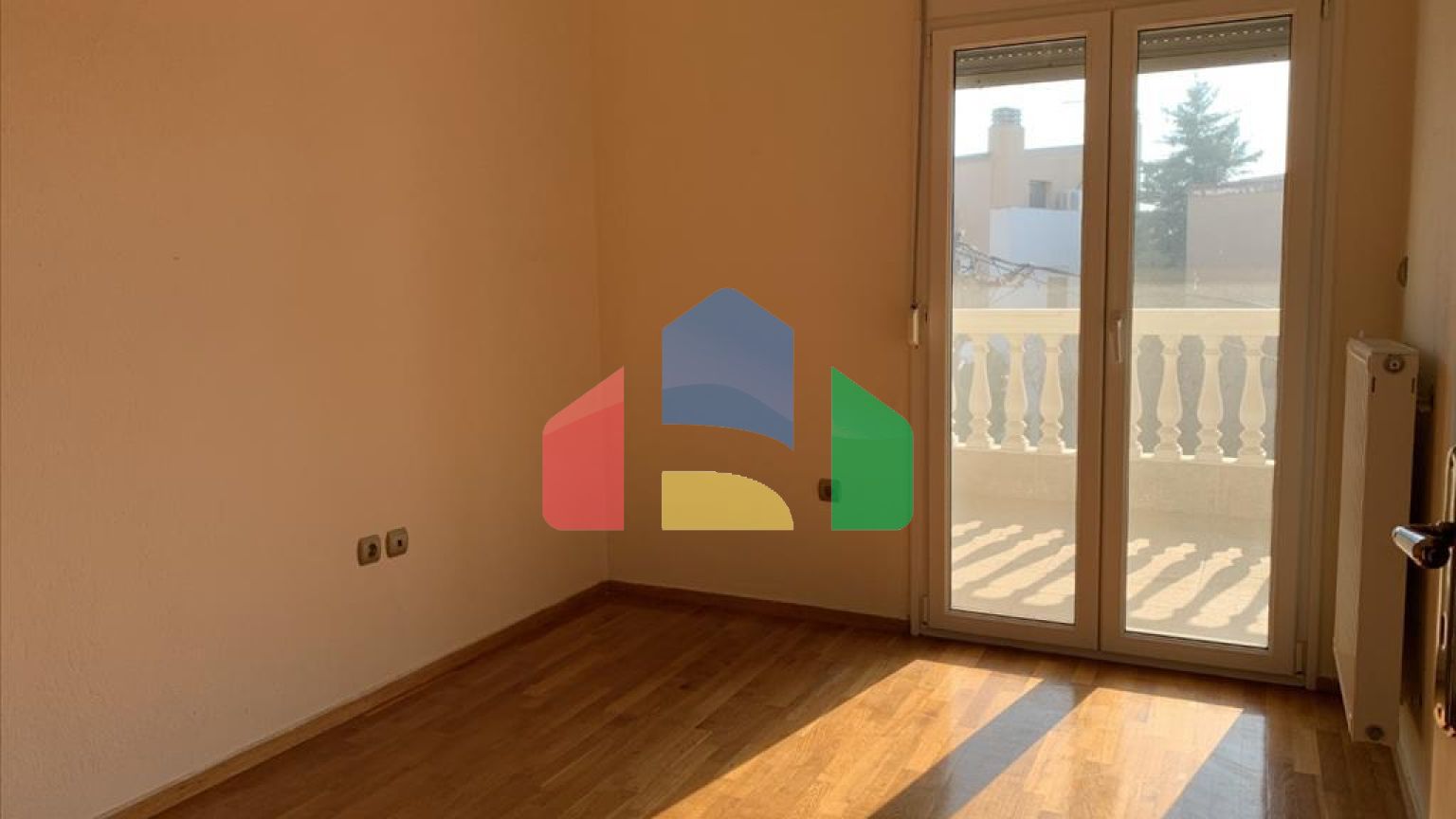 Продаж - Котедж 380 m² в передмісті Салонік