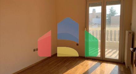 Продаж - Котедж 380 m² в передмісті Салонік