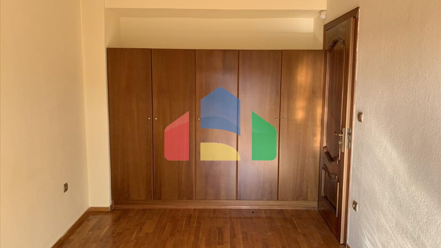 Продаж - Котедж 380 m² в передмісті Салонік