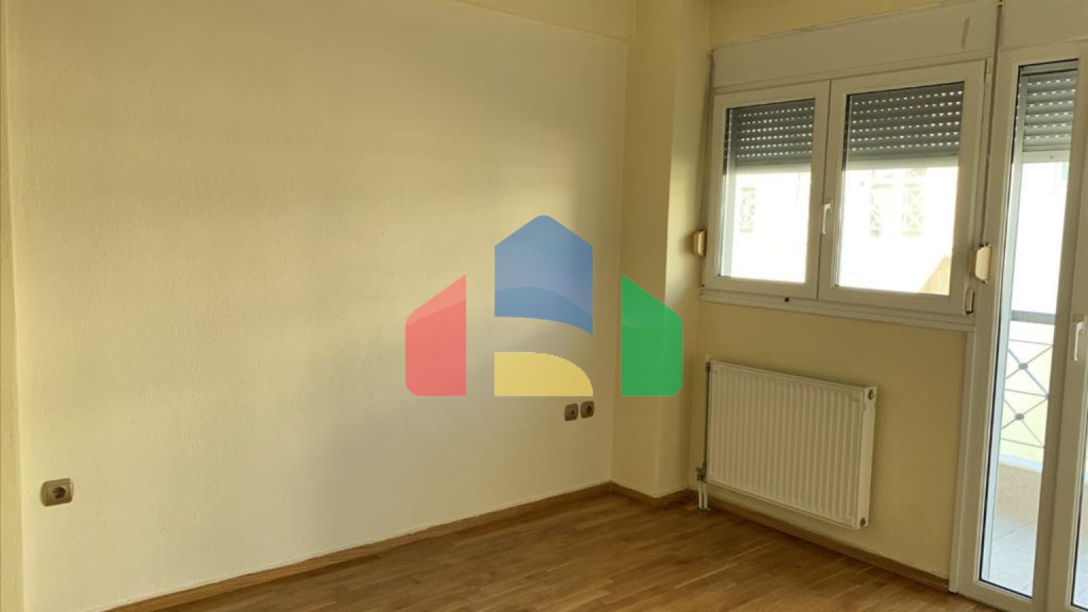 Продаж - Котедж 380 m² в передмісті Салонік