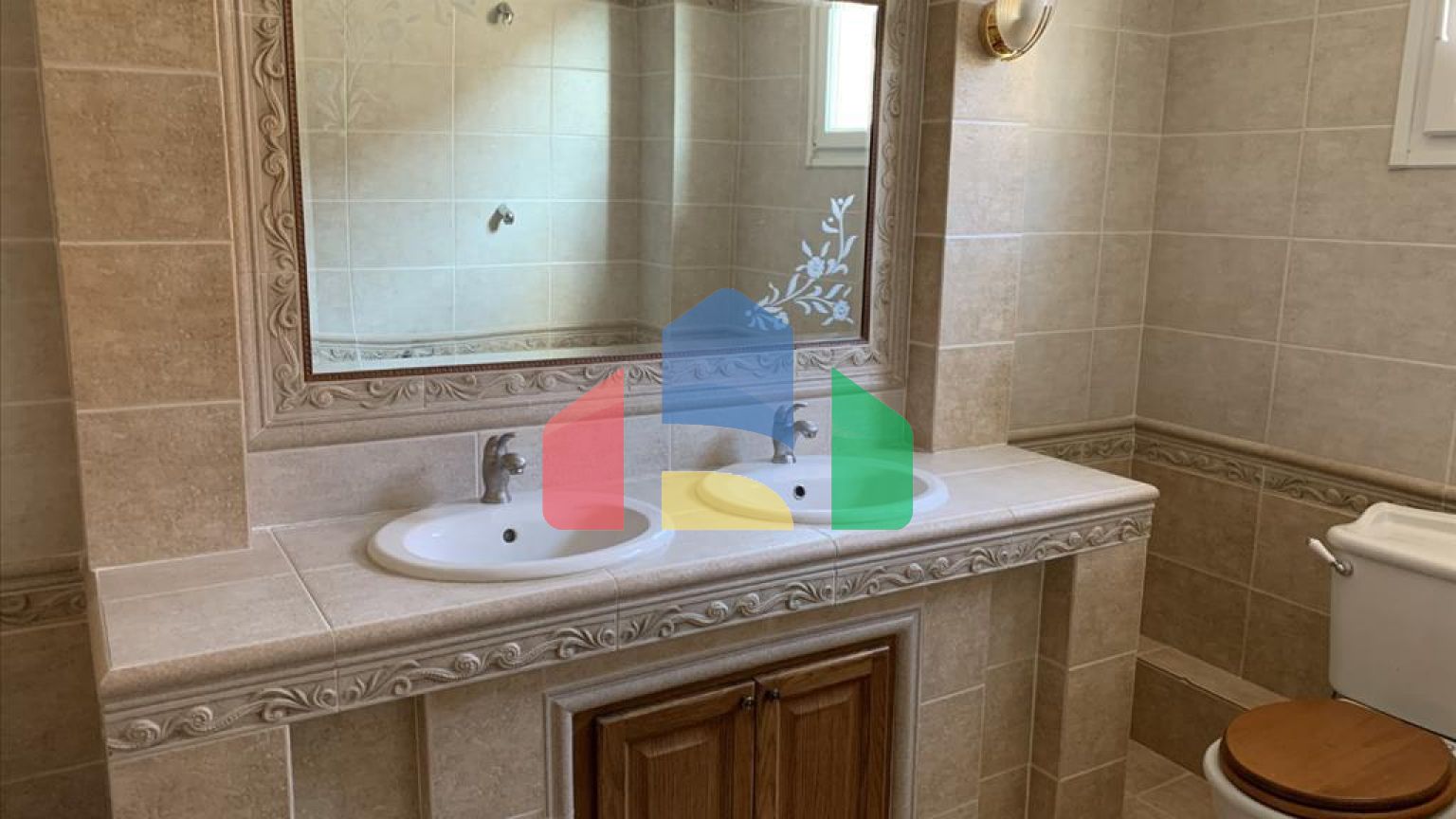 Продаж - Котедж 380 m² в передмісті Салонік