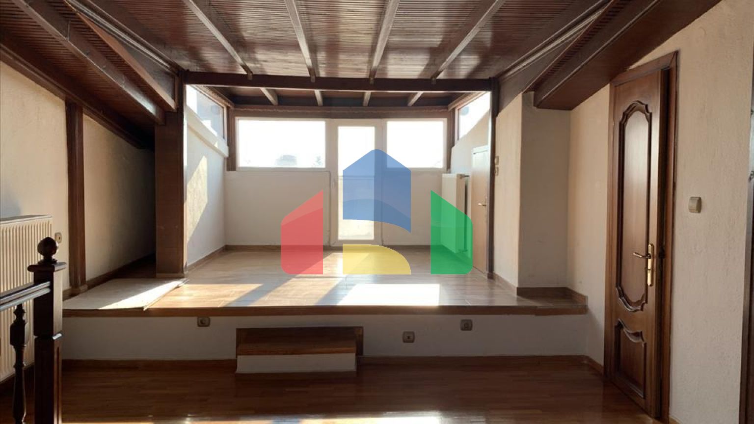 Продаж - Котедж 380 m² в передмісті Салонік