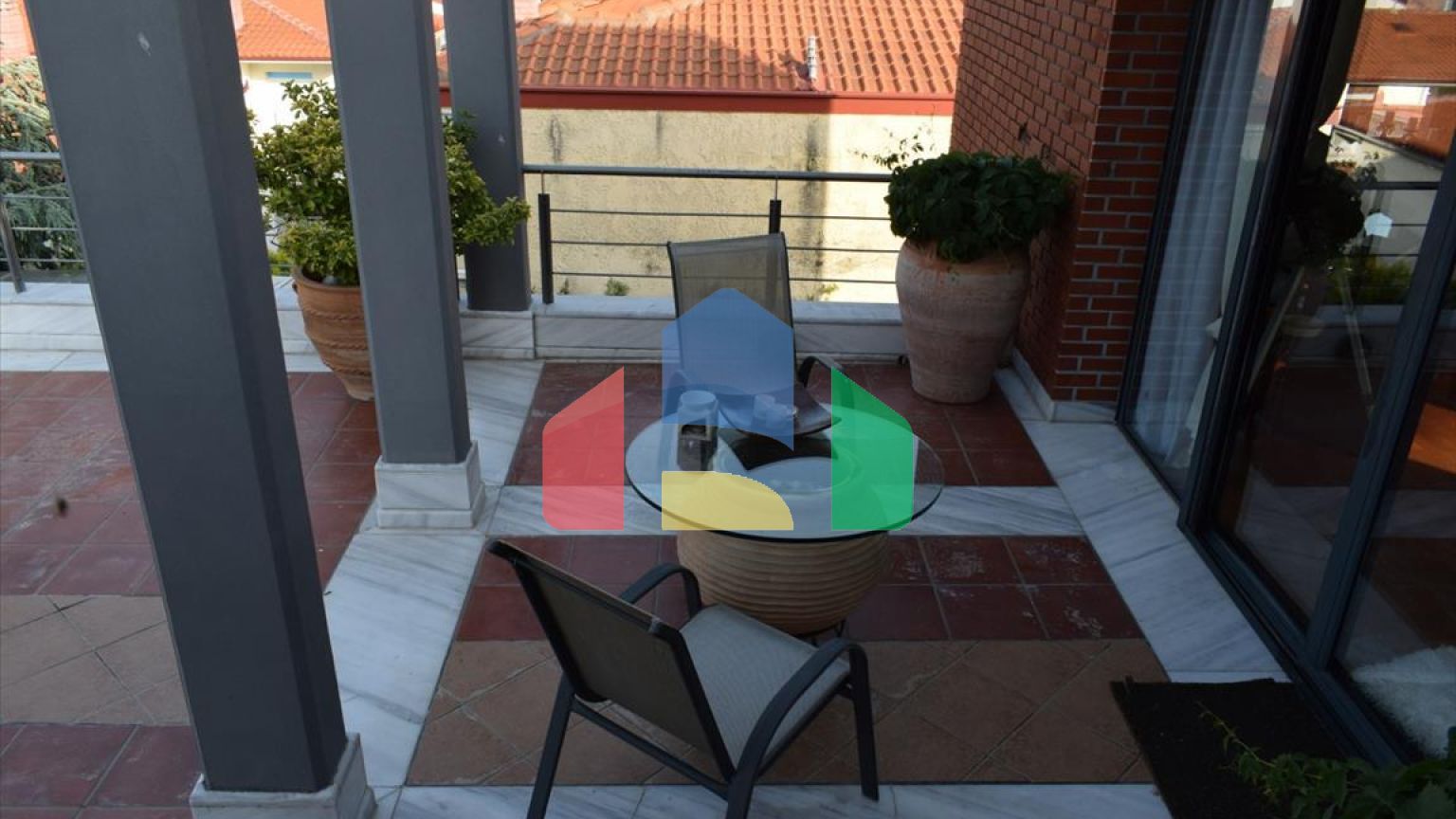 Продажа - Вилла 500 m² в пригороде Салоник