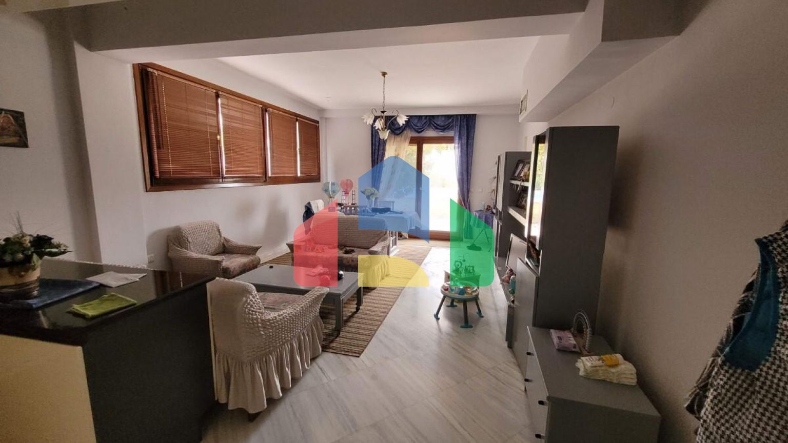 Продажа - Вилла 1050 m² в пригороде Салоник