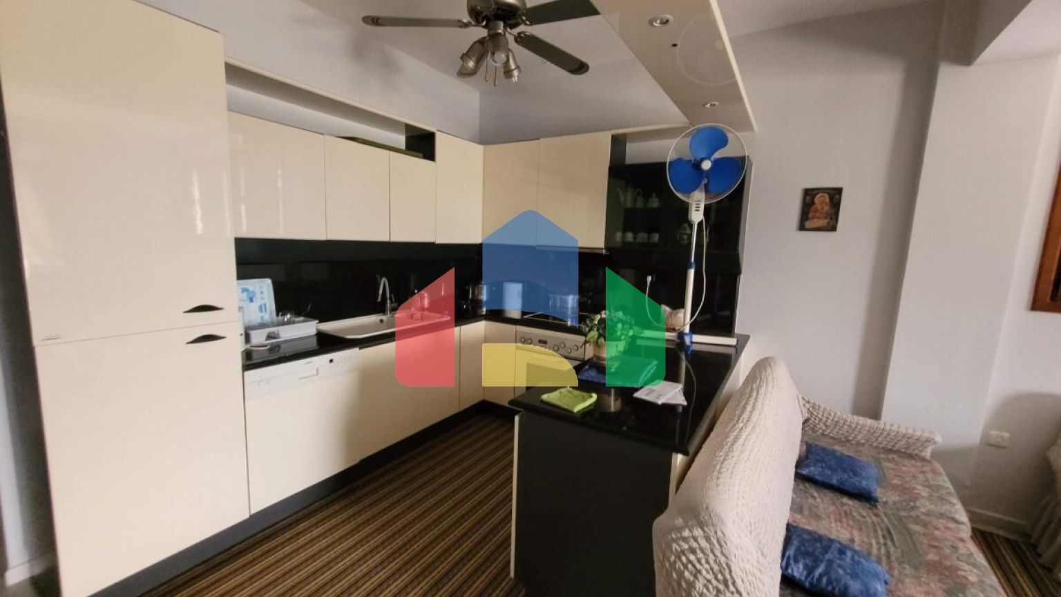 Продажа - Вилла 1050 m² в пригороде Салоник