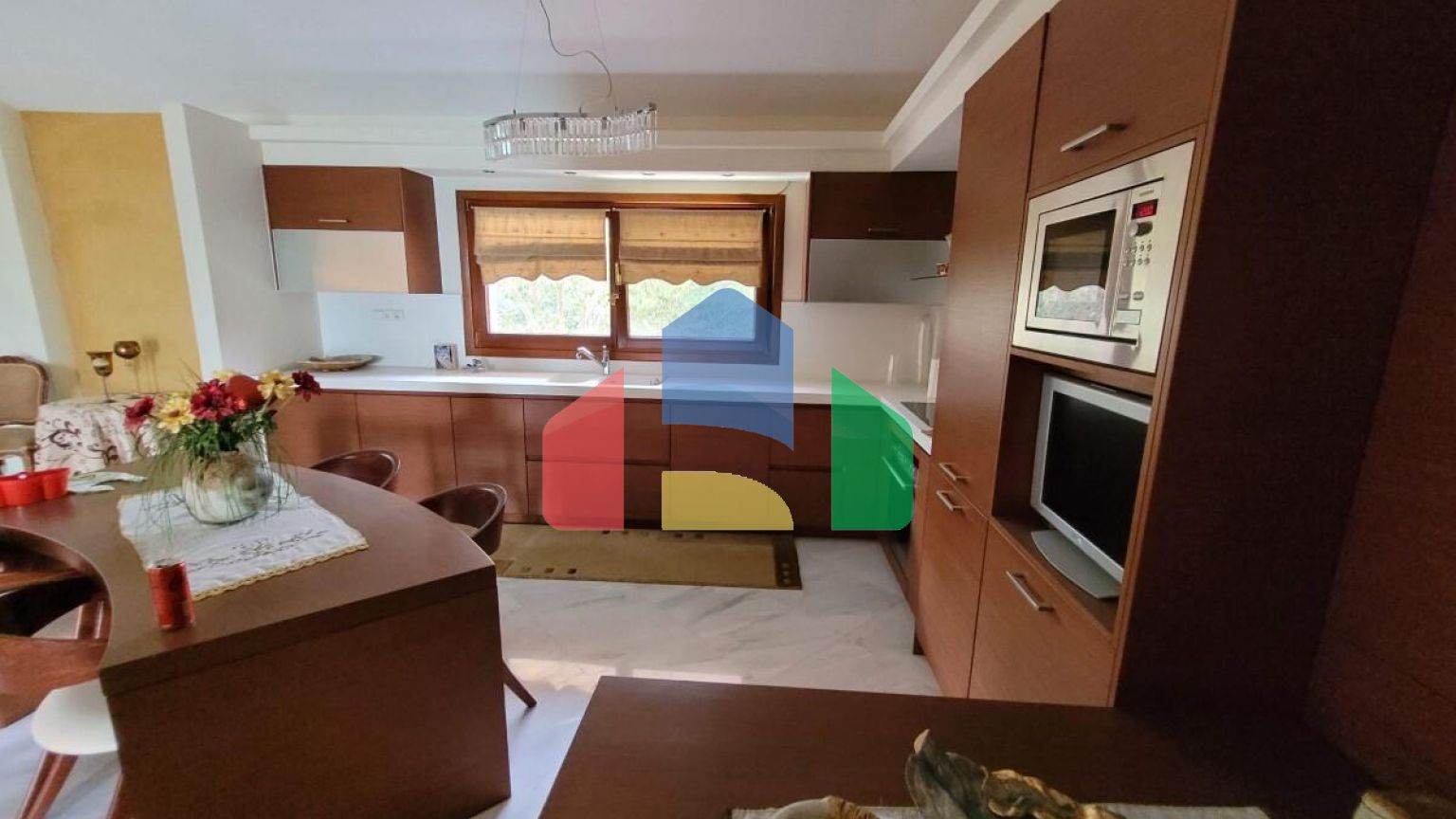 Продажа - Вилла 1050 m² в пригороде Салоник