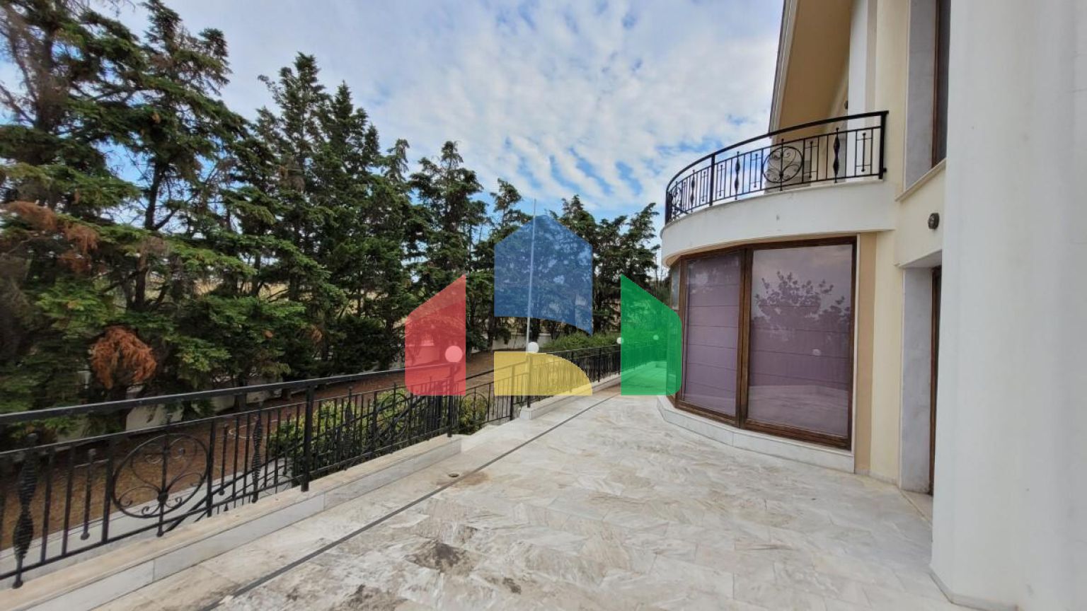 Продажа - Вилла 1050 m² в пригороде Салоник