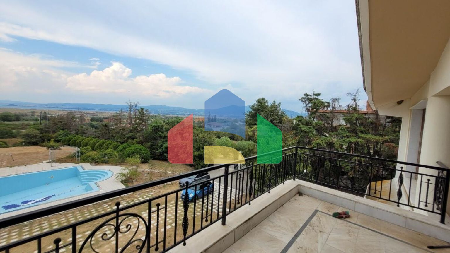 Продажа - Вилла 1050 m² в пригороде Салоник