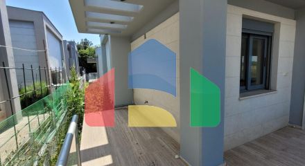 Продажа - Таунхаус 152 m² в пригороде Салоник Продажа - Таунхаус 152 m² в пригороде Салоник