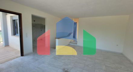 Продажа - Таунхаус 152 m² в пригороде Салоник Продажа - Таунхаус 152 m² в пригороде Салоник