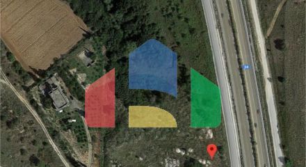 Продаж - Земельна ділянка 6400 m² в передмісті Салонік