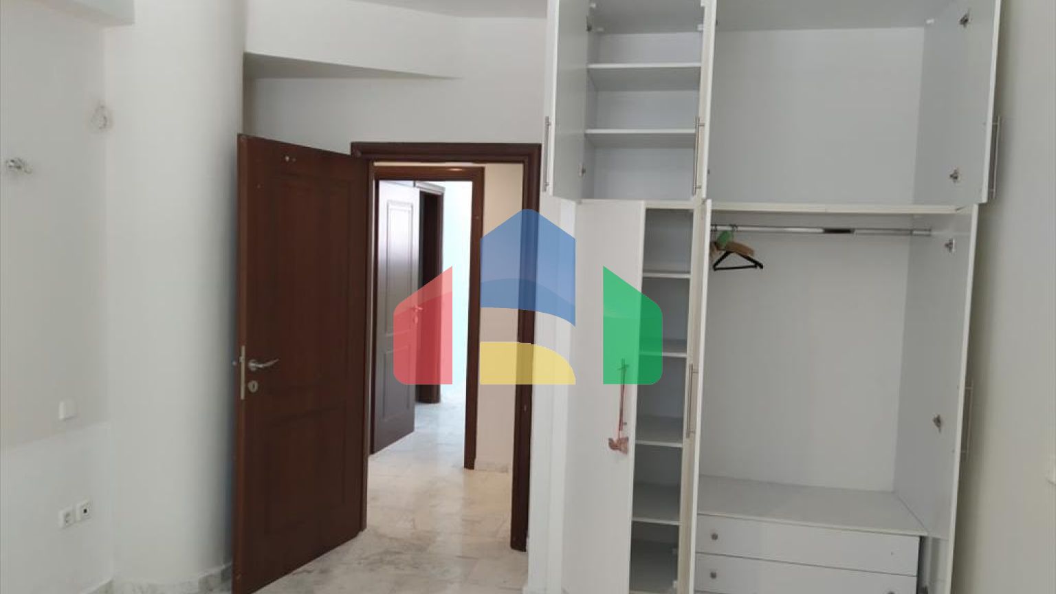 Продажа - Вилла 1100 m² в пригороде Салоник