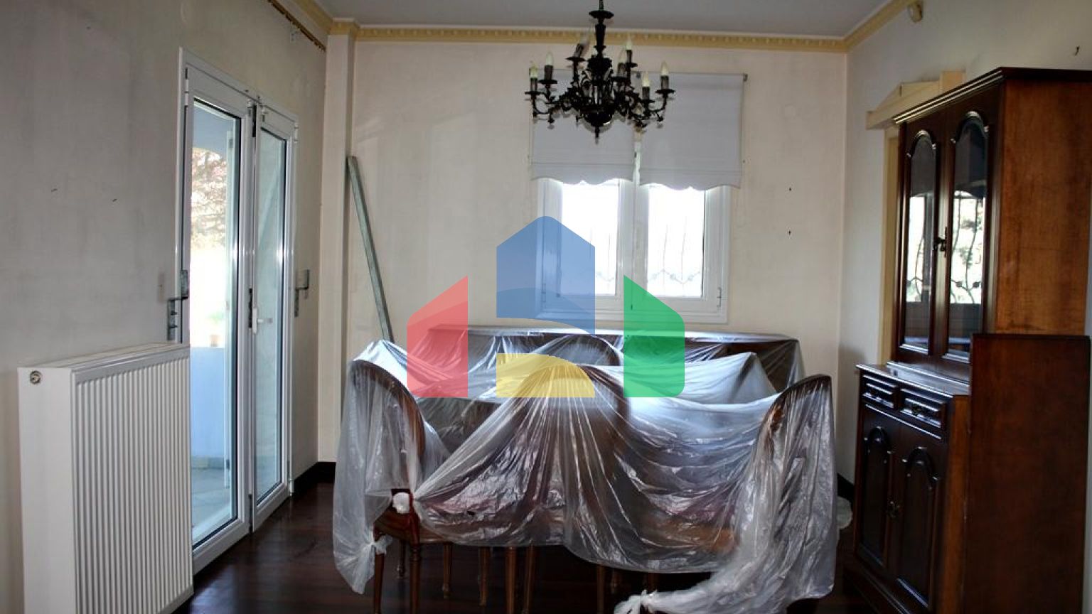 Продаж - Вілла 320 m² в передмісті Салонік