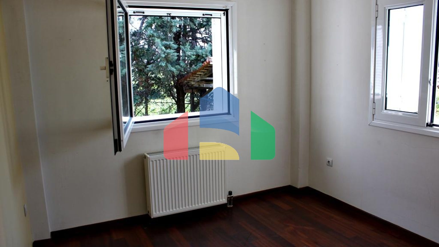 Продаж - Вілла 320 m² в передмісті Салонік