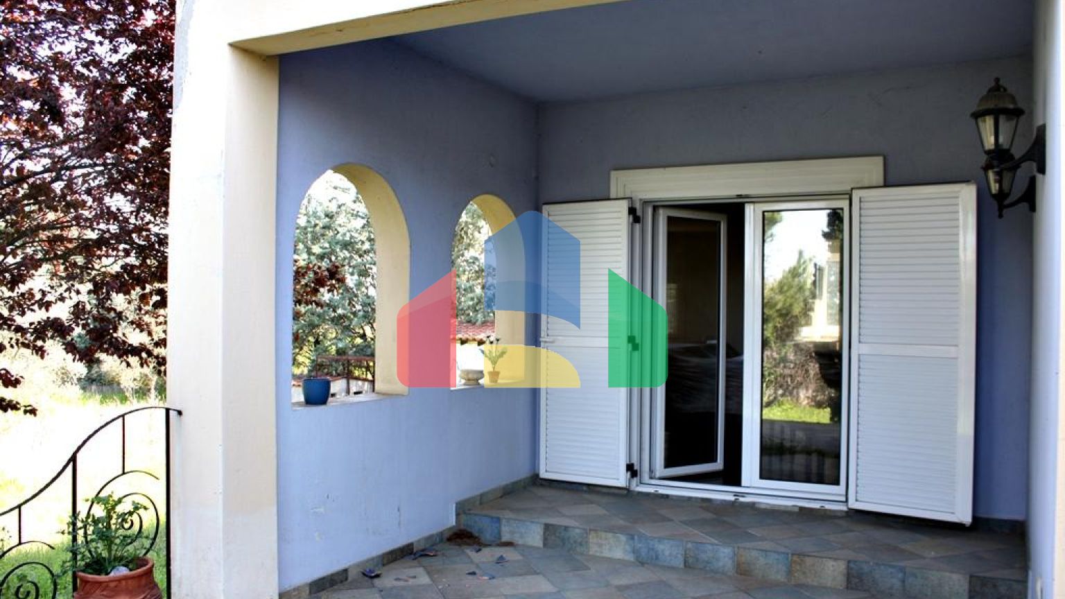 Продаж - Вілла 320 m² в передмісті Салонік