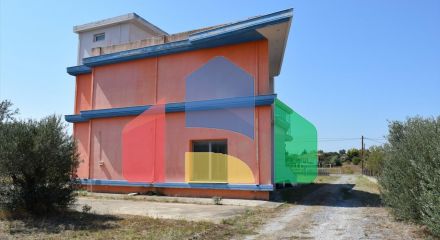 For Sale - Building 600 m² in the suburbs of Thessaloniki