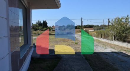 For Sale - Building 600 m² in the suburbs of Thessaloniki