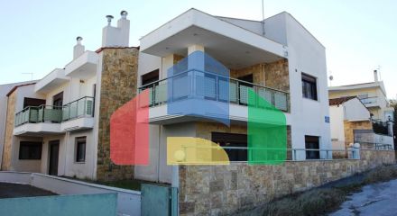 Продажа - Таунхаус 135 m² в пригороде Салоник