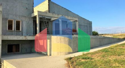 Продажа - Коттедж 410 m² в пригороде Салоник