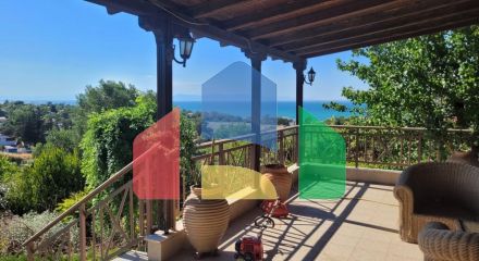 For Sale - Villa 480 m² in the suburbs of Thessaloniki