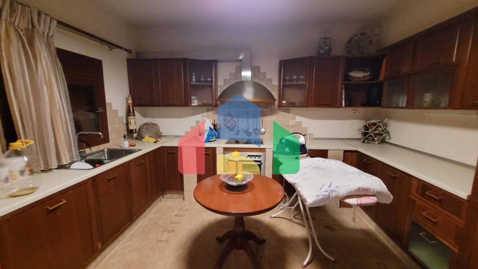 Продажа - Вилла 480 m² в пригороде Салоник