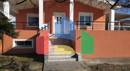 Продаж - Котедж 470 m² в передмісті Салонік
