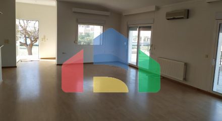 Продаж - Котедж 470 m² в передмісті Салонік