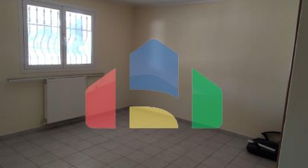 Продаж - Котедж 470 m² в передмісті Салонік