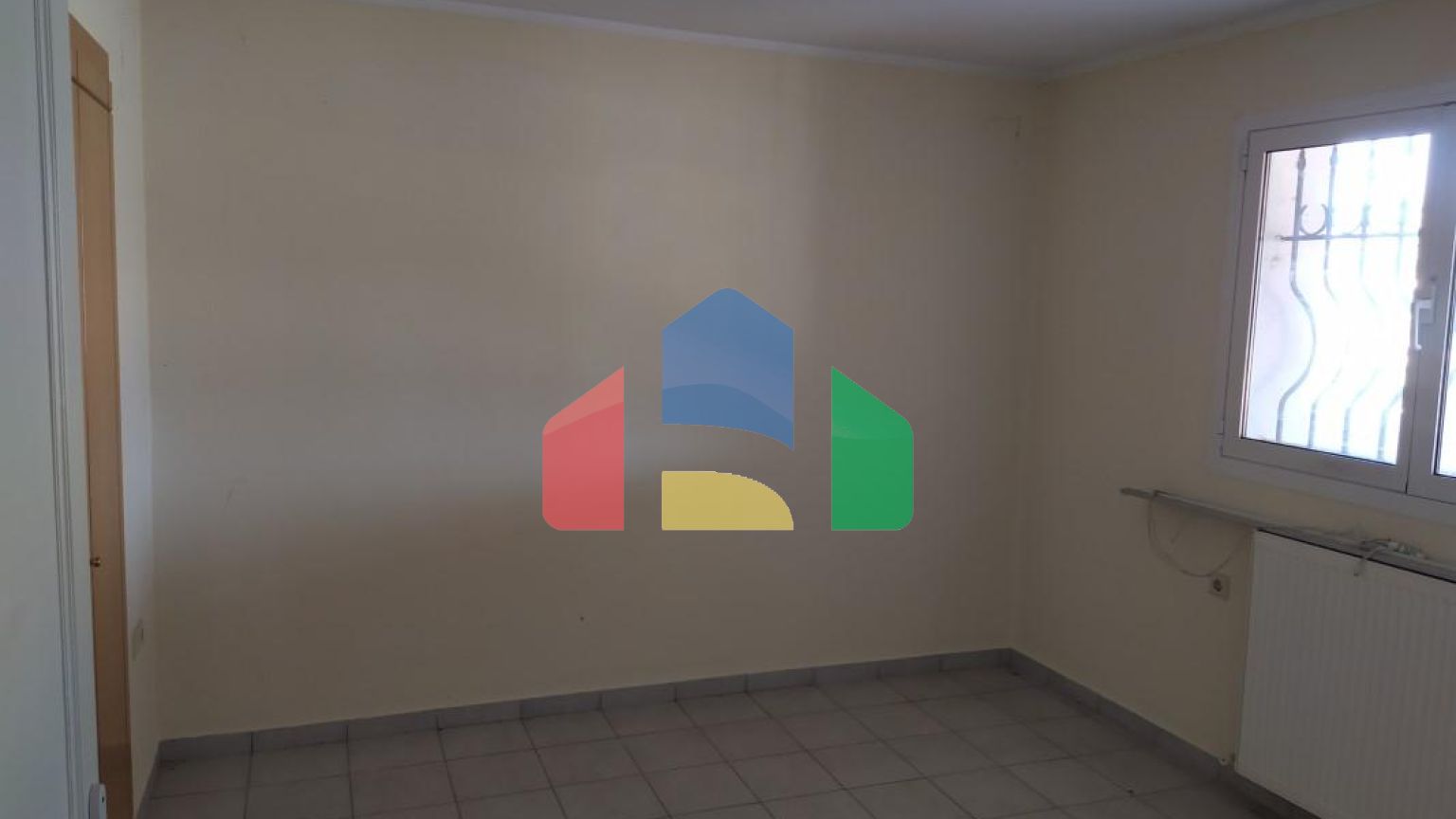 Продаж - Котедж 470 m² в передмісті Салонік