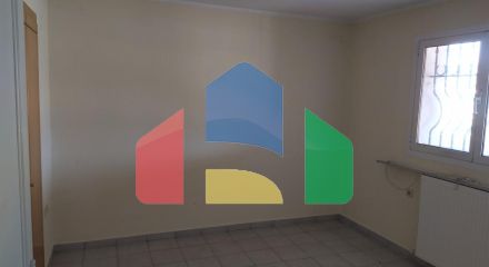 Продаж - Котедж 470 m² в передмісті Салонік