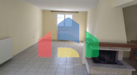 Продаж - Котедж 470 m² в передмісті Салонік