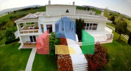 For Sale - Villa 600 m² in the suburbs of Thessaloniki