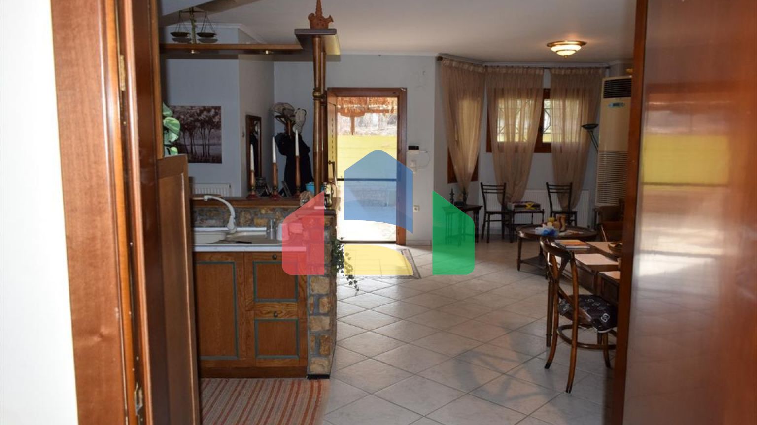 Продаж - Котедж 400 m² в передмісті Салонік